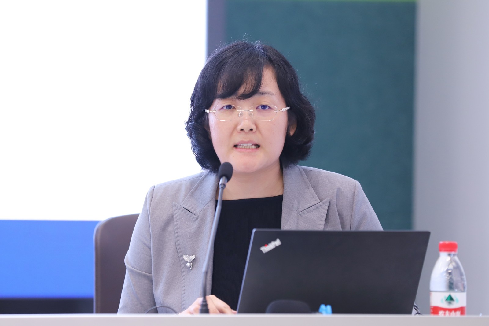 1668134791130125.jpg 张律师.jpg