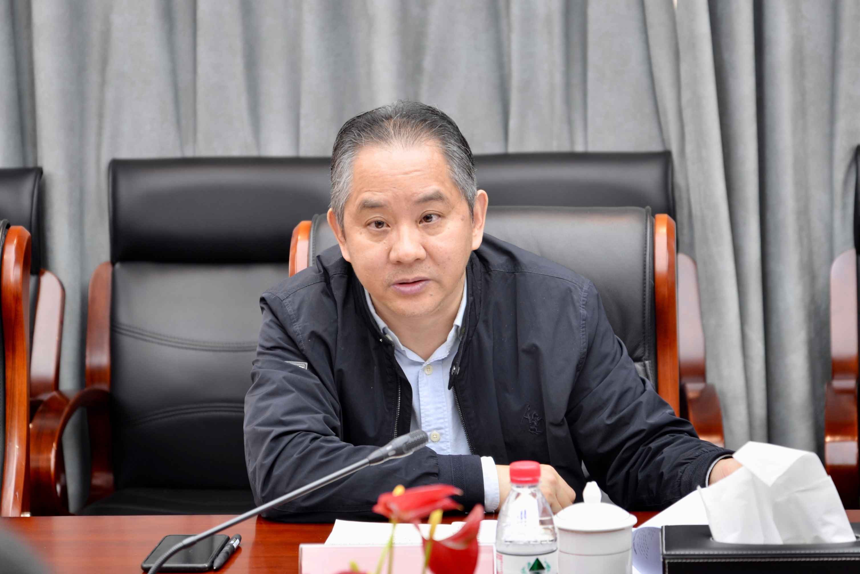 1683267053238394.jpg 郦总正面照1.jpg