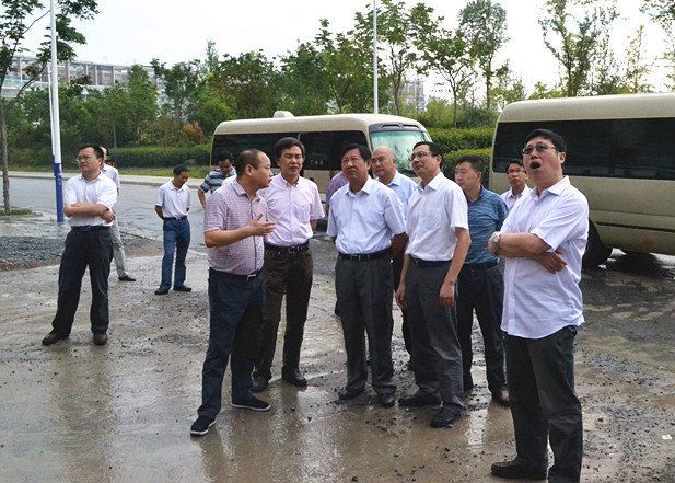 毛光烈副省长一行考察开化“澜庭国际”及“东方广场”项目