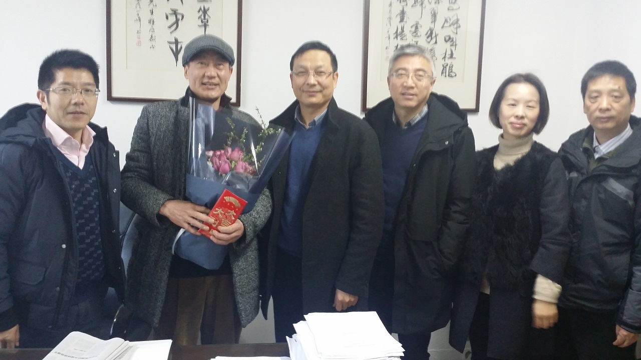 集团公司领导深入基层送温暖