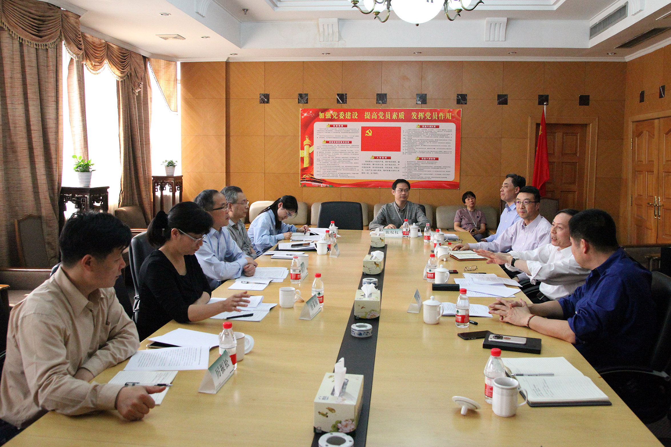 省国资委副主任胡信才一行莅临集团公司进行“双进双促”调研