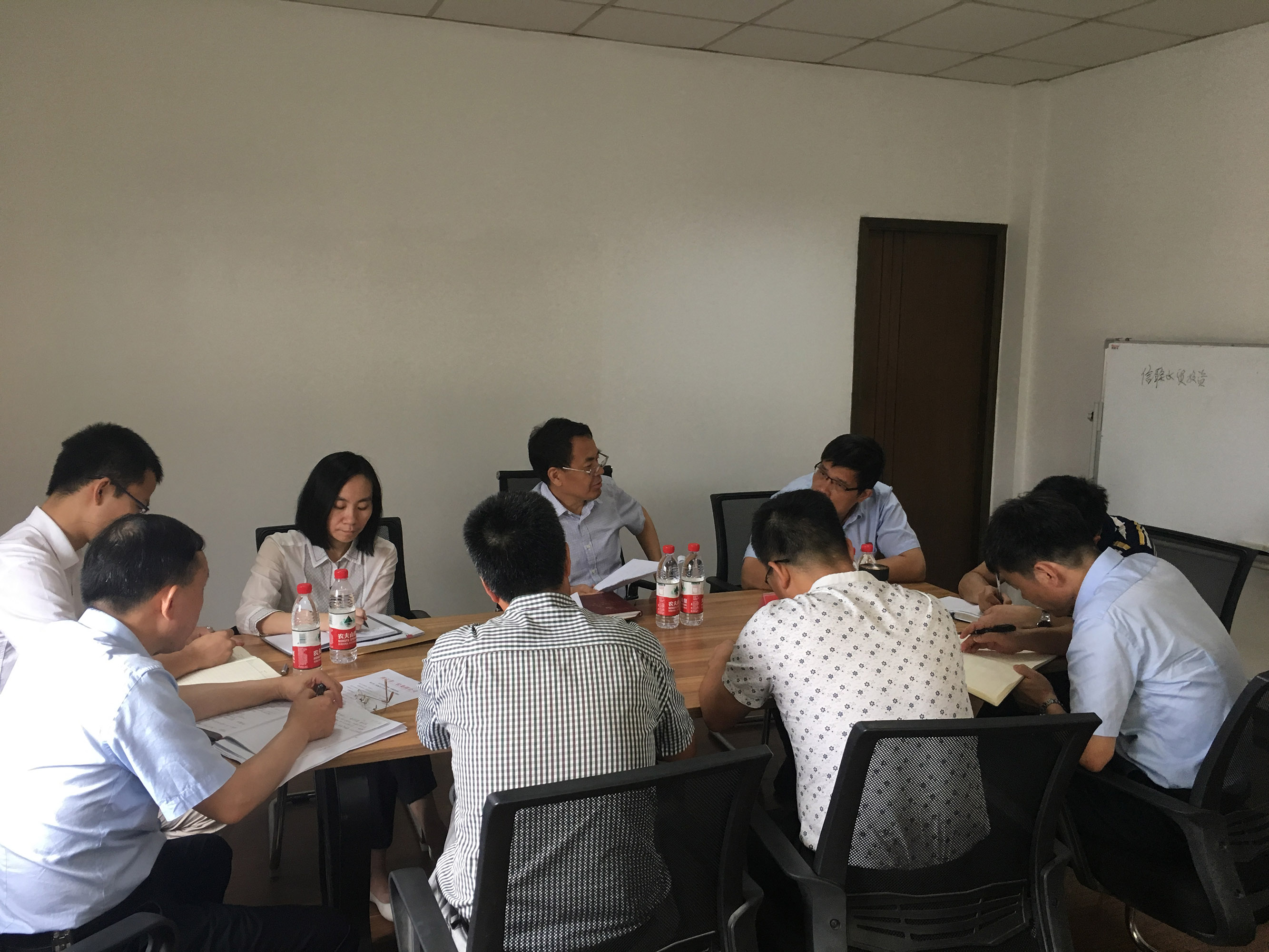 集团公司副总经理徐旭阳赴信联钢铁宣讲经济形势