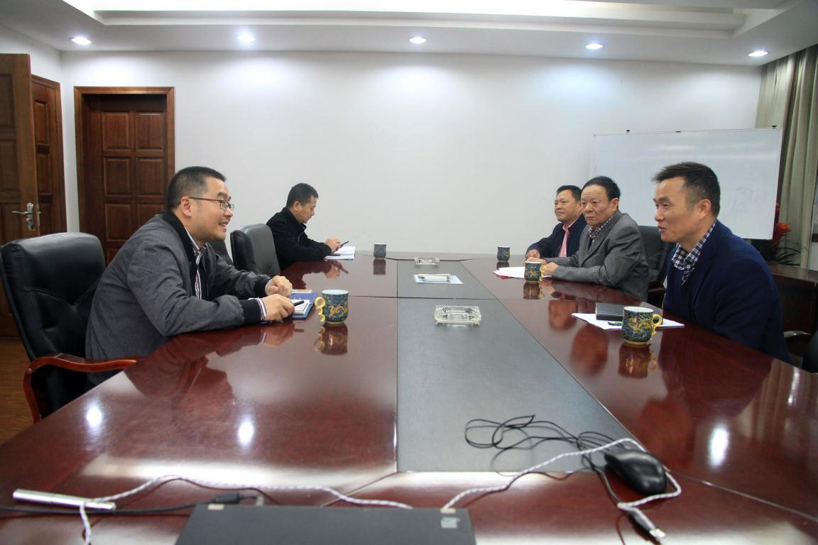 转塘街道领导莅临申达公司