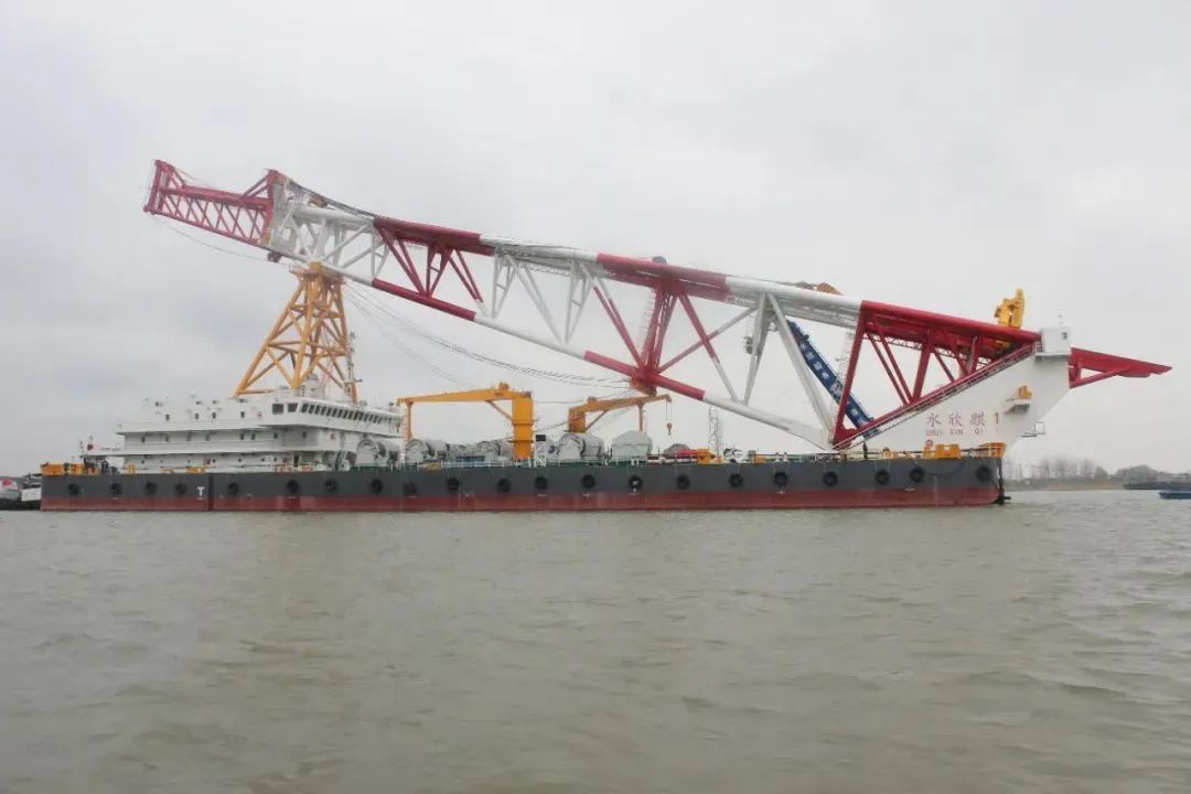 超大型专用打桩船号交付 开云网页版·官方版在线登入国瑞科技公司配备全船套电气设备