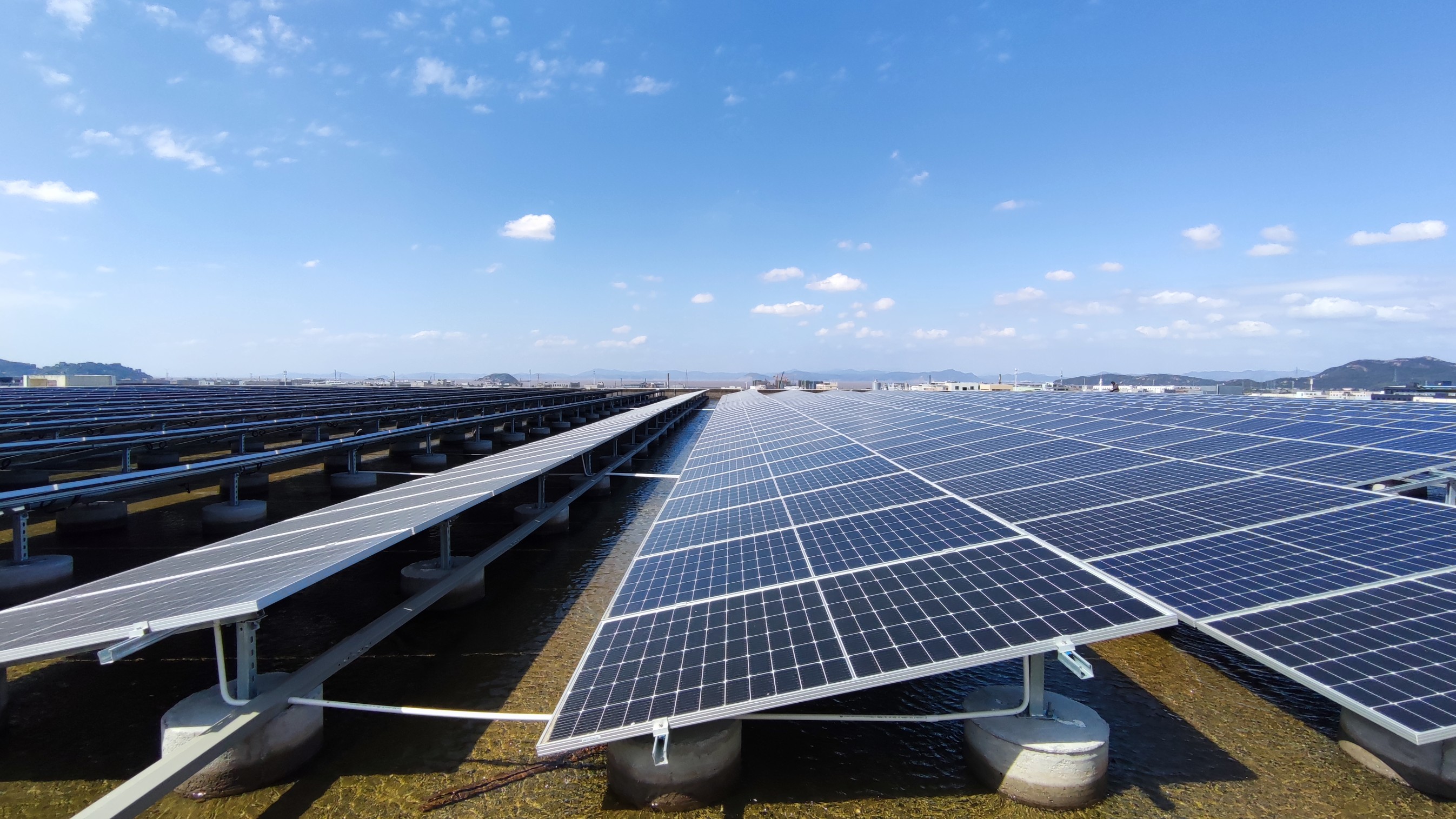 绿色金融再突破 勇闯“双碳”新蓝海 开云网页版·官方版在线登入融资租赁公司签订首单分布式光伏融资租赁项目