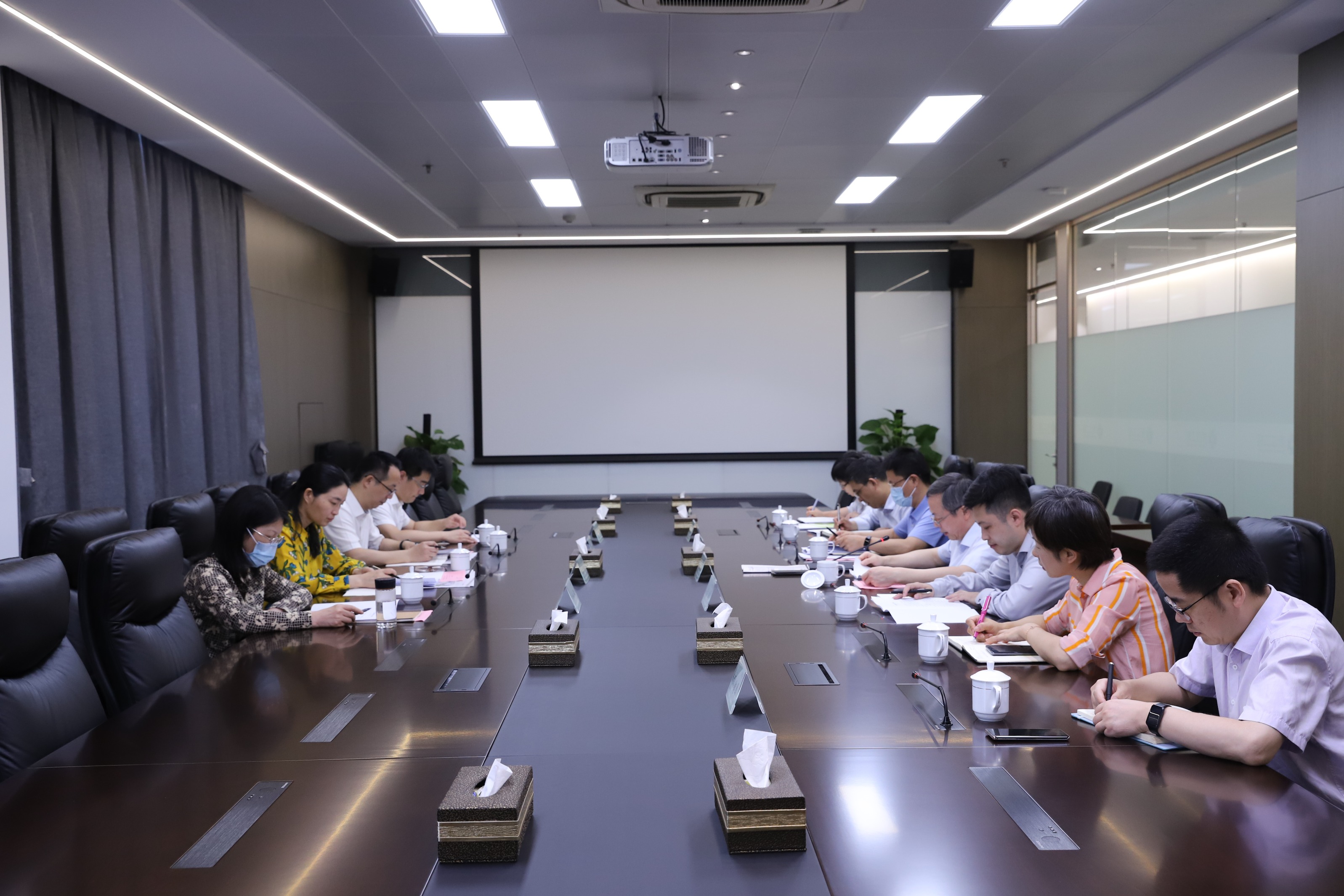 省国资委副主任顾涛一行到开云网页版·官方版在线登入调研指导