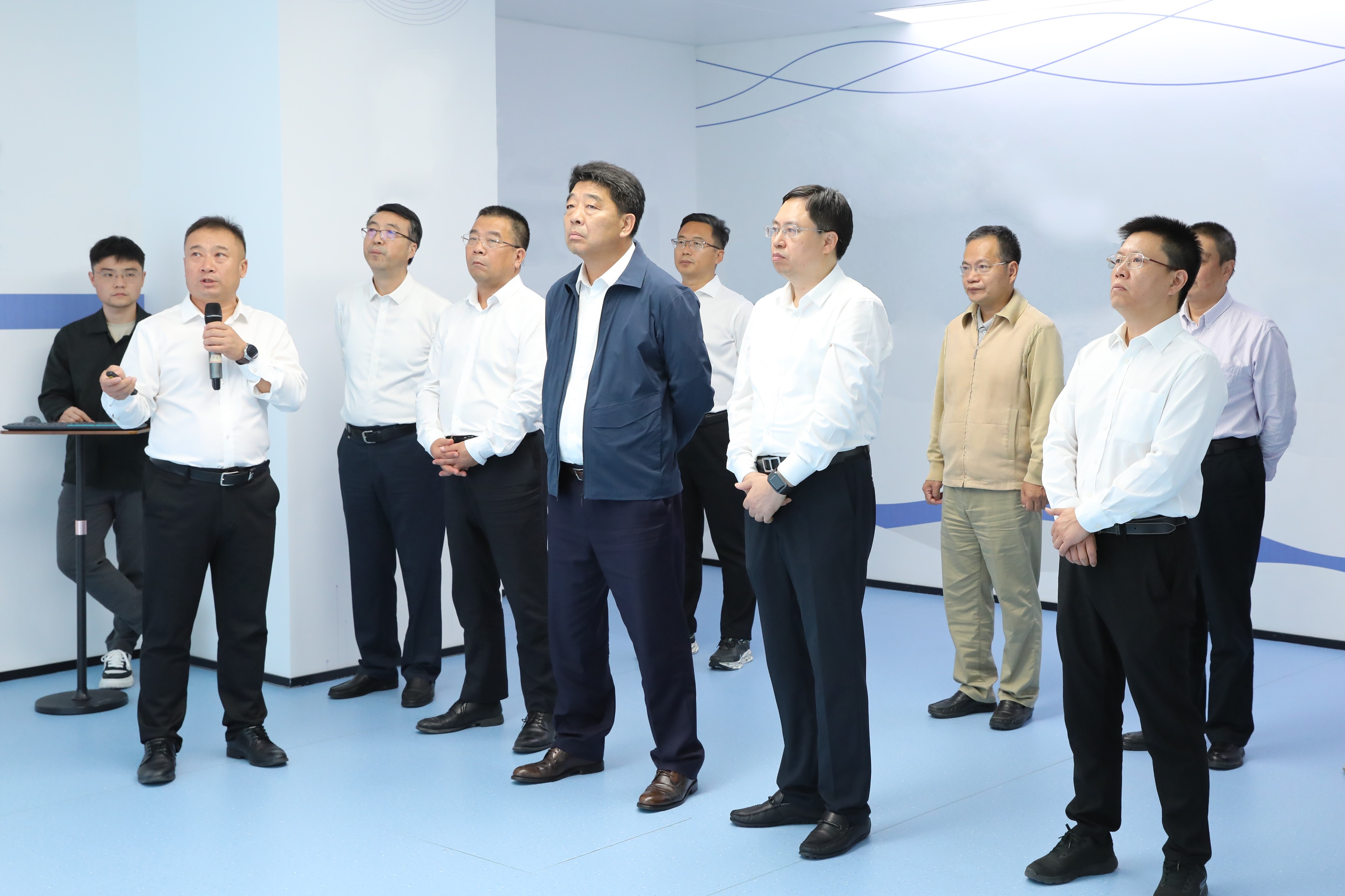 柯吉欣在开云网页版·官方版在线登入调研时强调 锚定目标强信心 奋力攻坚开新局