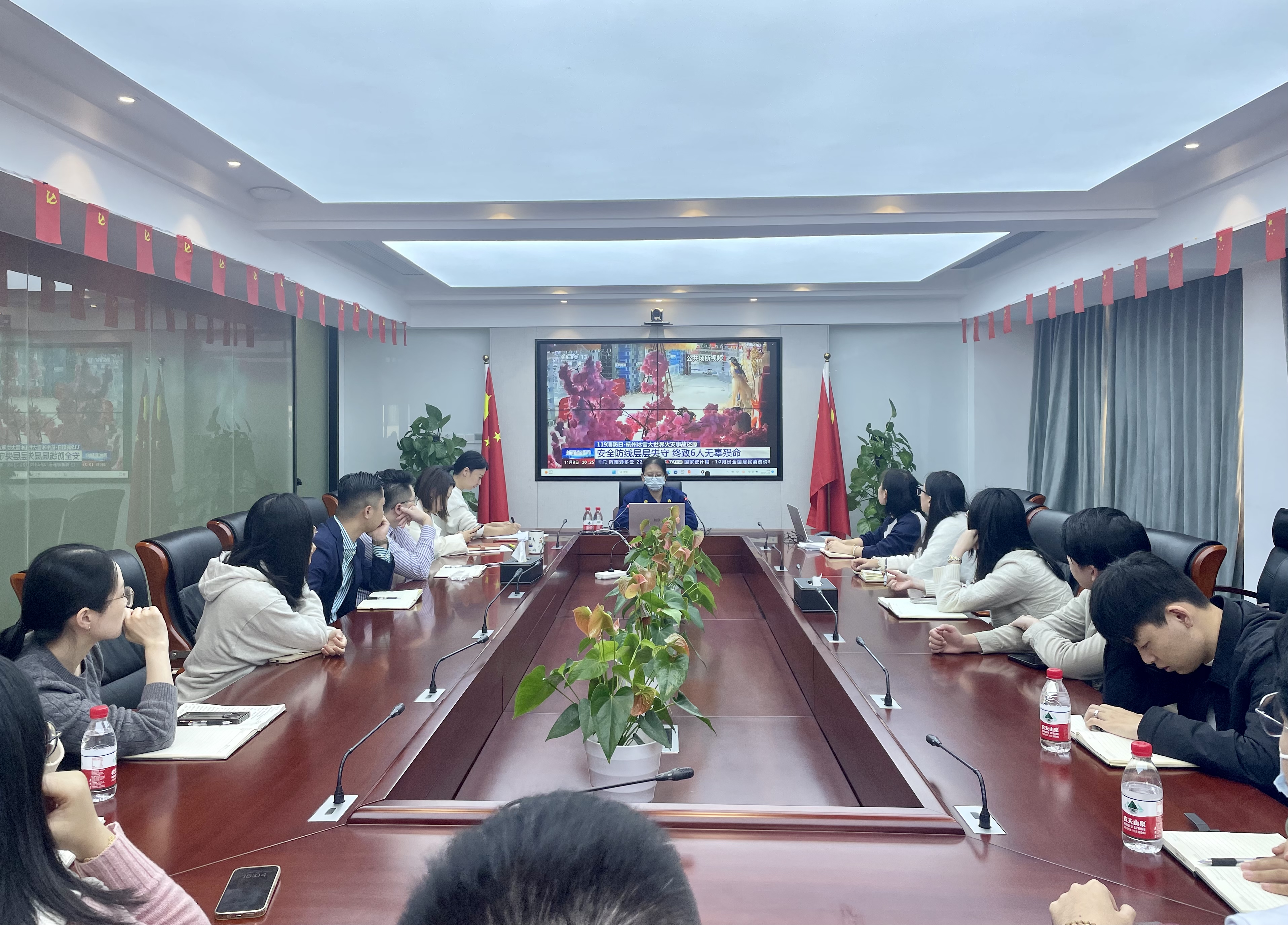 融资租赁公司组织开展消防安全知识培训和合规经营专题学法培训