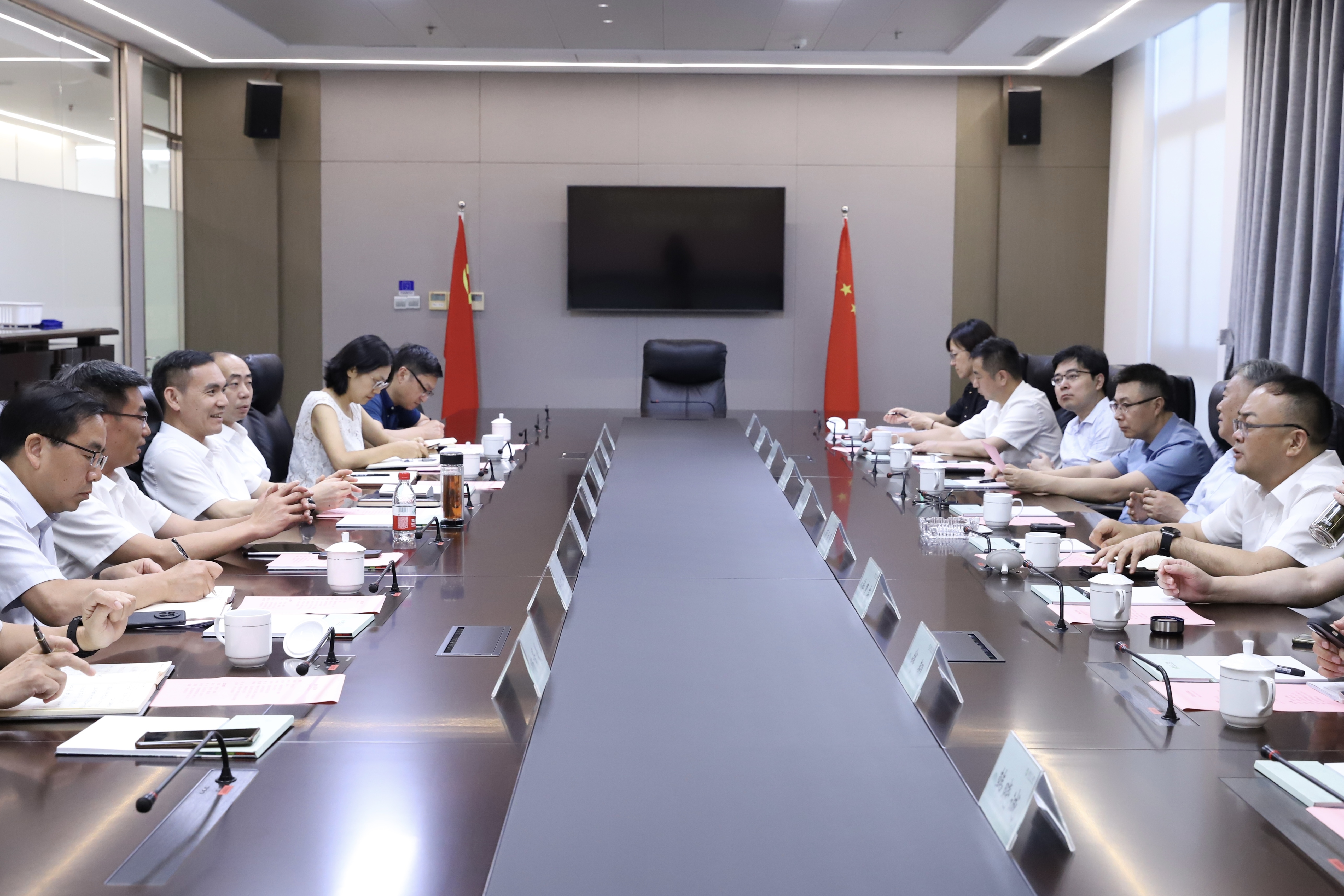 苏州市政协副主席、常熟市委书记周勤第一行到访开云网页版·官方版在线登入