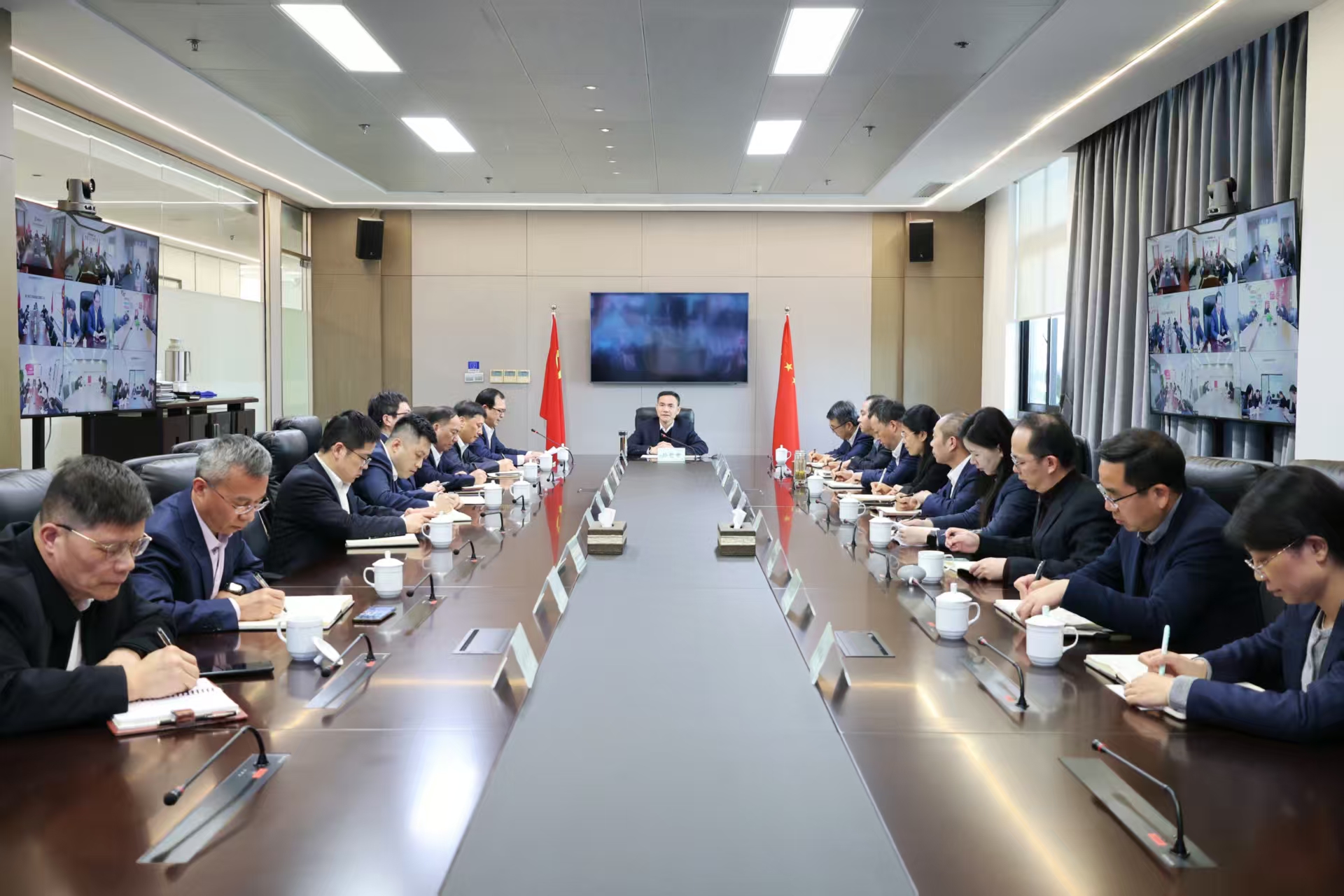 开云网页版·官方版在线登入召开党委(扩大)会议 部署深入贯彻中央八项规定精神学习教育工作