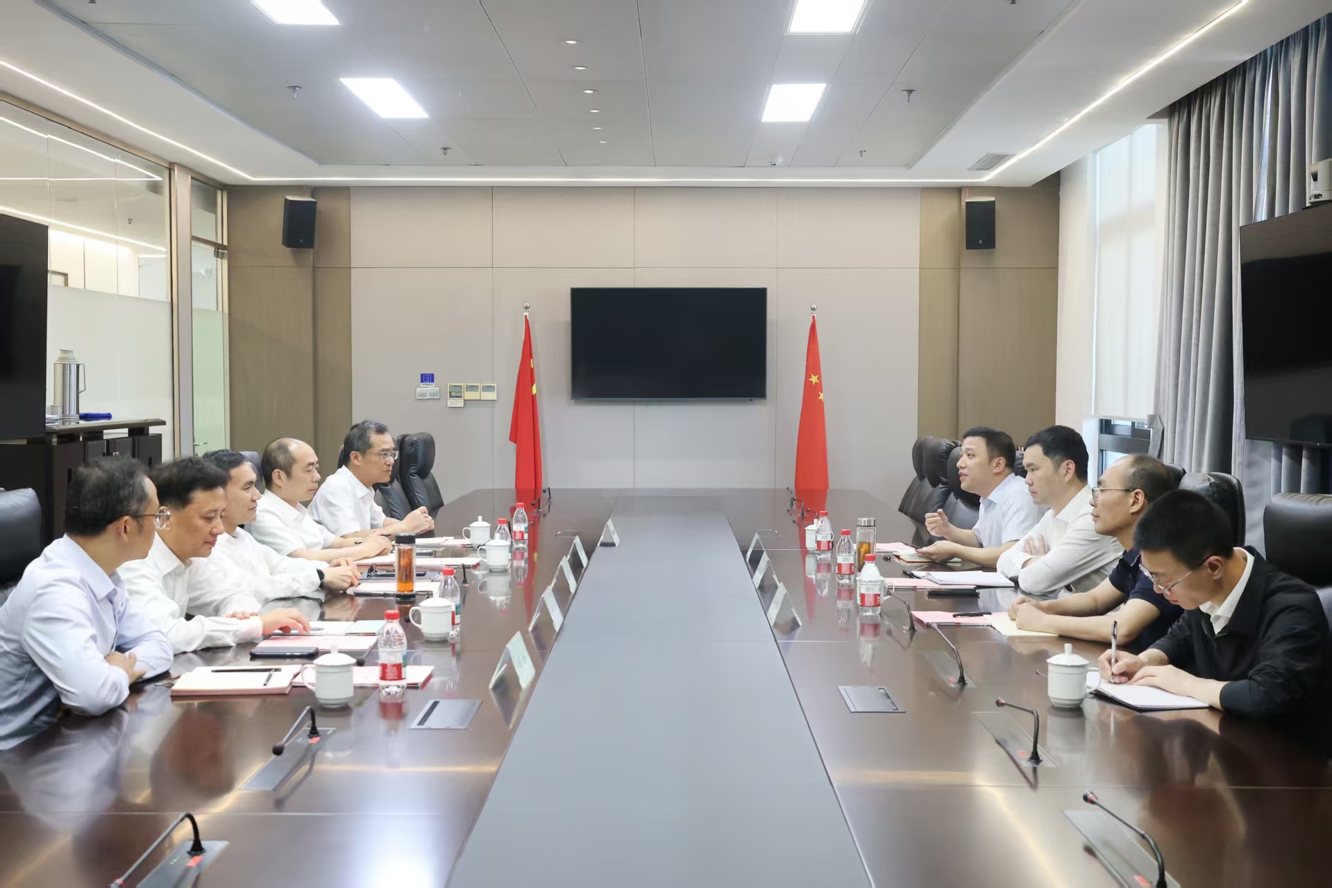 平阳县县长陈桂雷一行到访开云网页版·官方版在线登入